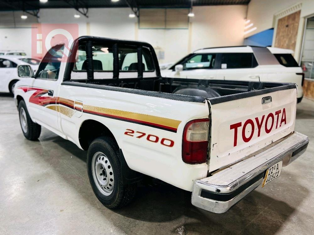 تويوتا هايلوكس